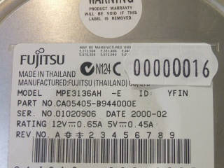 Image of Refurbished 3.5" IDE drive: Fujitsu 13.6GB MPE3136AH